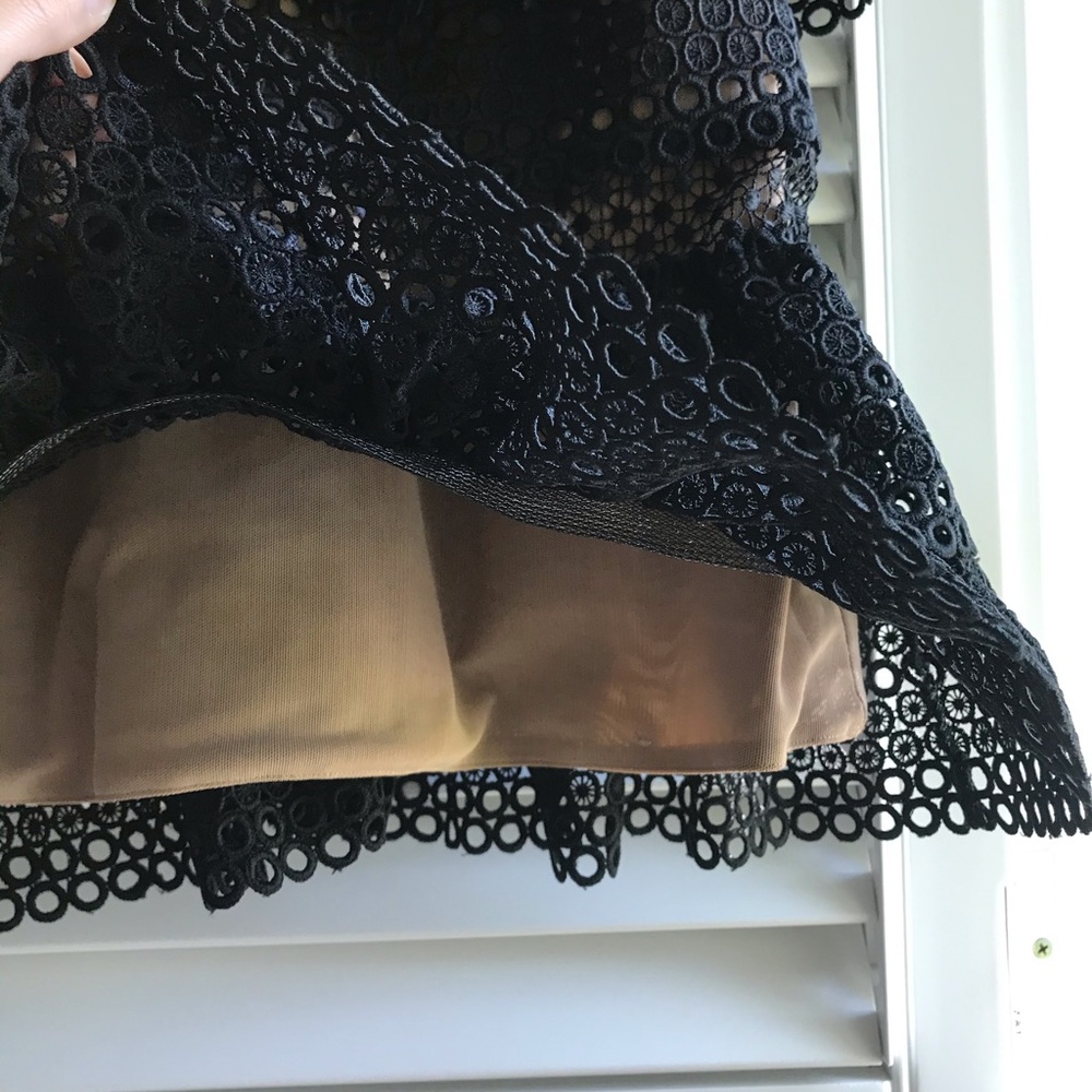 Self-Portrait Laced-Up Tiered Dress - Picture 12 of 12
